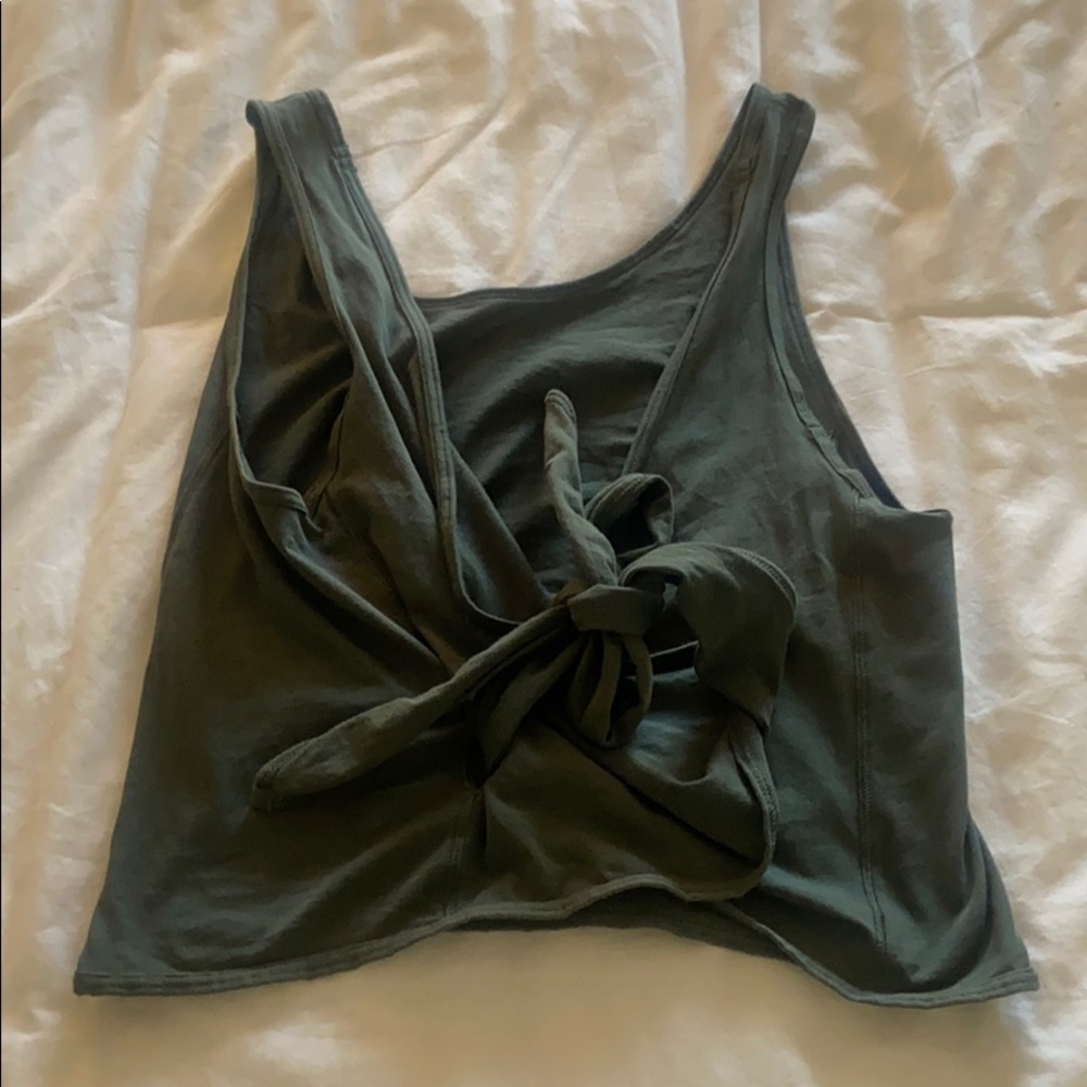 It’s a tie tank